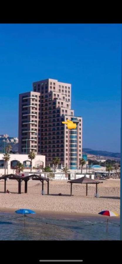 Suite On The Beach Haifa Buitenkant foto