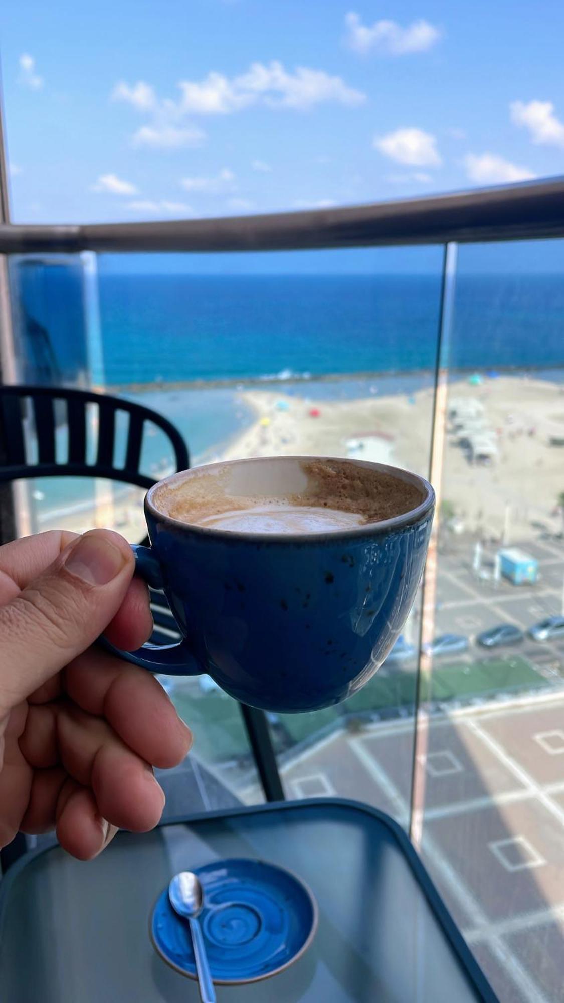 Suite On The Beach Haifa Buitenkant foto
